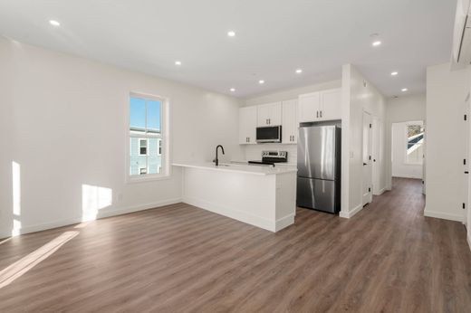 Квартира, Chelsea, Suffolk County