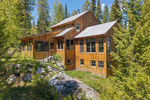 Luxury home in Wilson, Teton County