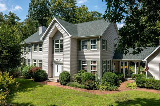 Detached House in Stamford, Fairfield County