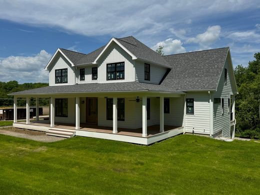 Detached House in Roxbury, Litchfield County
