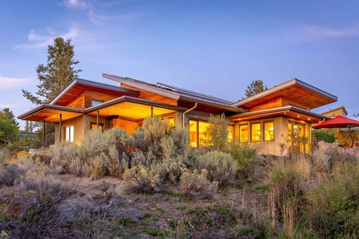 Luxury home in Bend, Deschutes County