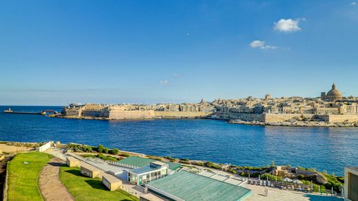 Apartment / Etagenwohnung in Sliema, Tas-Sliema