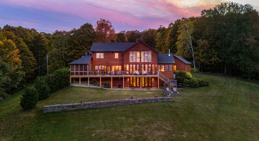 Detached House in South Woodstock, Windsor County