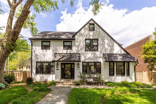 Detached House for sale in Washington
