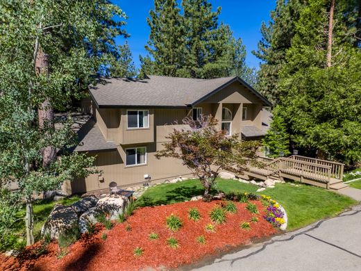 Detached House in Zephyr Cove, Douglas County