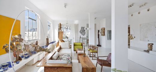 Apartment / Etagenwohnung in Tel Aviv, Tel Aviv District