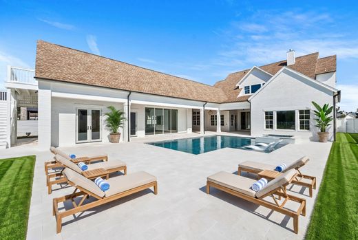 Detached House in WaterSound, Walton County