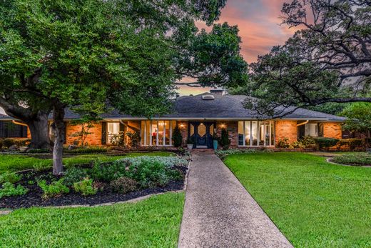 Vrijstaand huis in Dallas, Dallas County