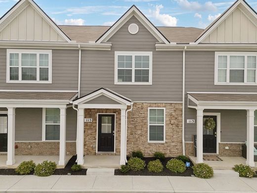 Townhouse in Chapel Hill, Marshall County