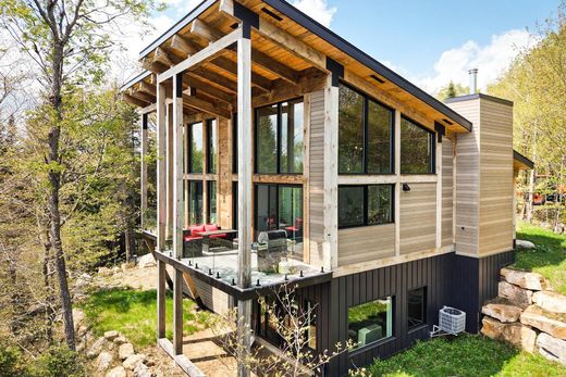 Dom jednorodzinny w Wentworth-Nord, Laurentides