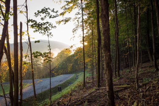 Land in Bromont, Montérégie