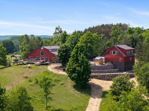 Propriété de campagne à East Jordan, Comté de Charlevoix