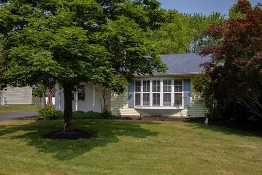 Casa Unifamiliare a Tinton Falls, Monmouth County