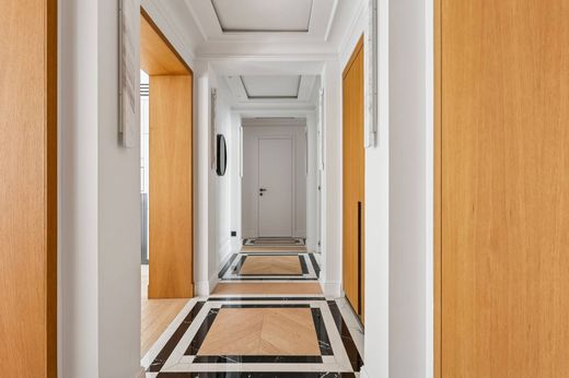 Apartment in Champs-Elysées, Madeleine, Triangle d’or, Paris