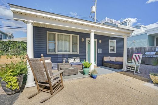 Detached House in Bradley Beach, Monmouth County