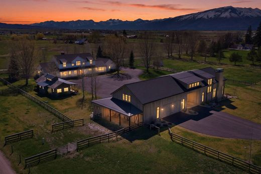 Detached House in Hamilton, Ravalli County