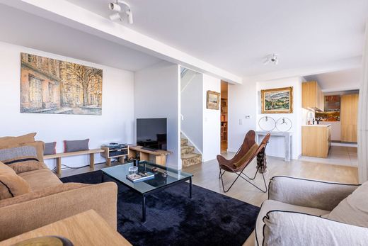 Apartment / Etagenwohnung in Bordeaux, Gironde