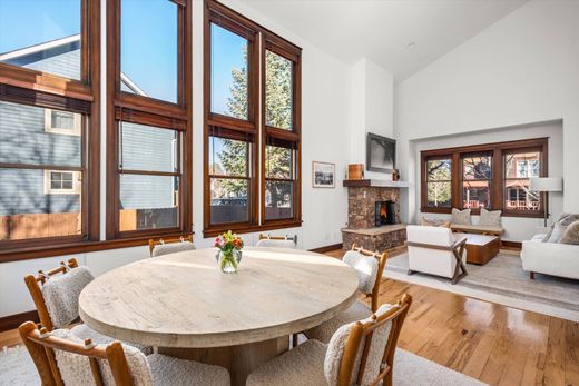 Luxury home in Basalt, Eagle County