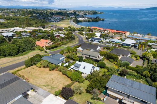 地皮  陶波, Taupo District