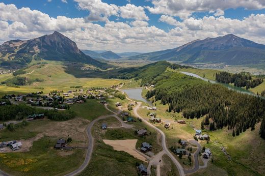 Crested Butte, Gunnison Countyの土地