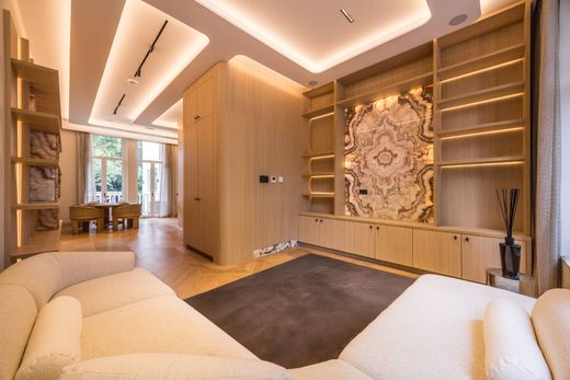 Dom jednorodzinny w Amsterdam, Gemeente Amsterdam