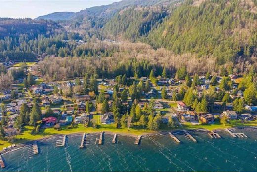 Einfamilienhaus in Lindell Beach, British Columbia