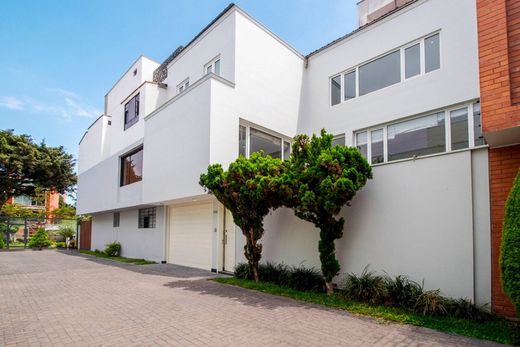 Maison individuelle à San Isidro, Lima