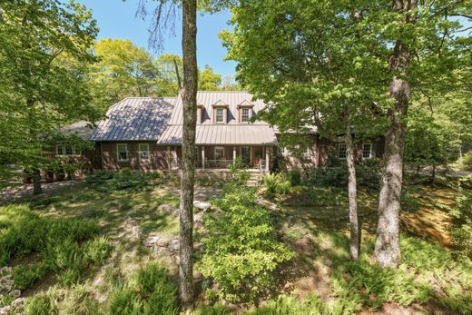 Detached House in Highlands, Macon County