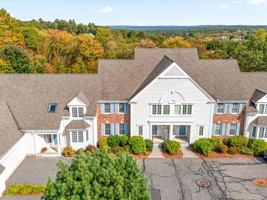 Apartment in Westborough, Worcester County