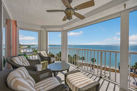 Apartment in Marco Island, Collier County
