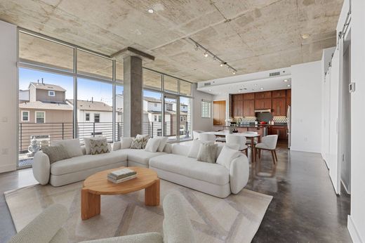 Apartment / Etagenwohnung zu monatliche Miete in Dallas
