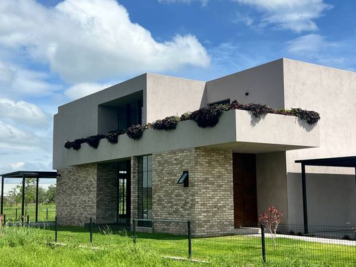 Vrijstaand huis in Santiago de Querétaro, Querétaro