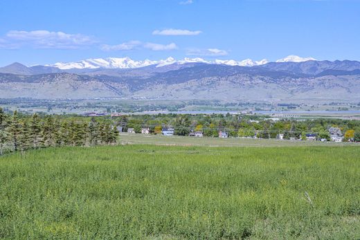 Luxury home in Longmont, Boulder County