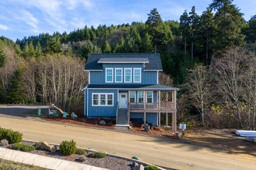 Luxury home in Depoe Bay, Lincoln County