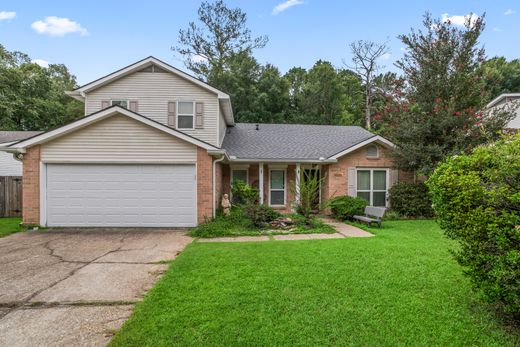 Casa Unifamiliare a Covington, Saint Tammany Parish