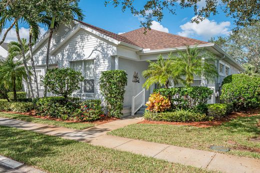 Luxury home in Vero Beach, Indian River County