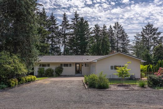 Detached House in Albany, Linn County