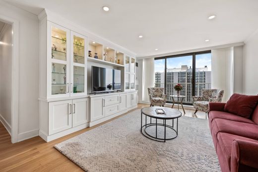 Apartment in Chicago, Cook County