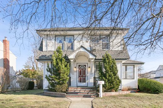 Einfamilienhaus in Valley Stream, Nassau County