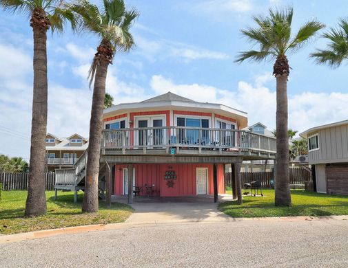 Detached House in Port Aransas, Nueces County