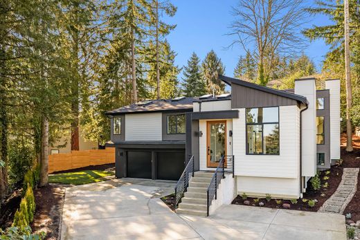 Detached House in Bellevue, King County