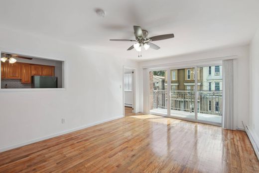 Luxury home in Jersey City, Hudson County