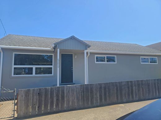 Detached House in Fort Bragg, Mendocino County