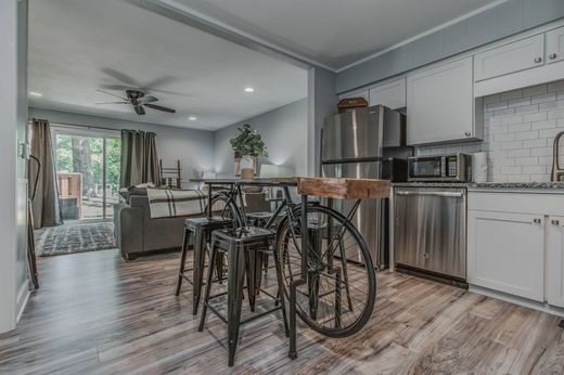 Townhouse in Bella Vista, Benton County