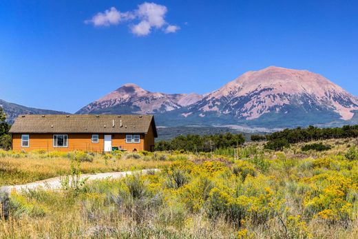 Detached House in La Sal, San Juan County