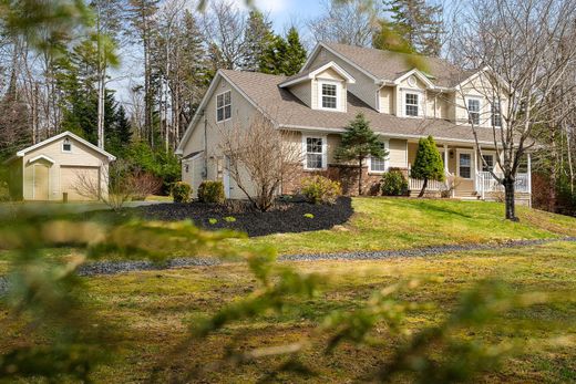 Detached House in Hammonds Plains, Nova Scotia