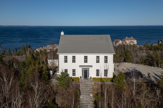 Detached House in Bear Cove, Nova Scotia