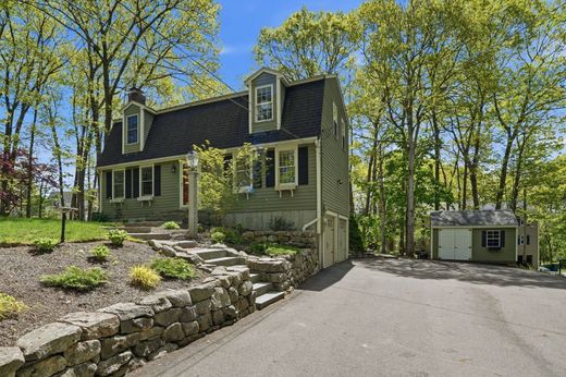 Einfamilienhaus in North Attleboro, Bristol County