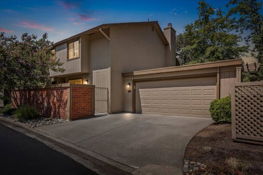 아파트 / Fair Oaks, Sacramento County