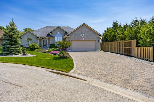 Casa Unifamiliare a Norfolk County, Ontario